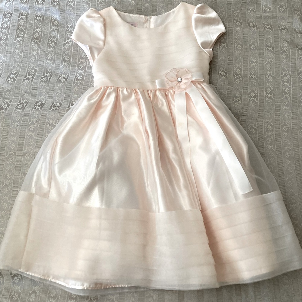 72- Katie M Formal Dress w/ Floral Detail